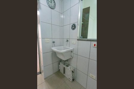Casa à venda com 250m², 4 quartos e 2 vagas Casa à venda com 250m², 4 quartos e 2 vagasÁrea de serviço