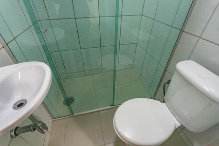 Casa à venda com 250m², 4 quartos e 2 vagas Casa à venda com 250m², 4 quartos e 2 vagasBanheiro da suíte 1
