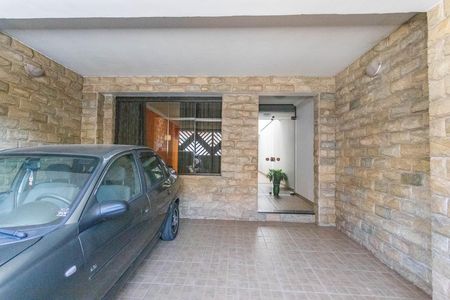 Garagem  de casa à venda com 4 quartos, 250m² em Vila Nogueira, Diadema