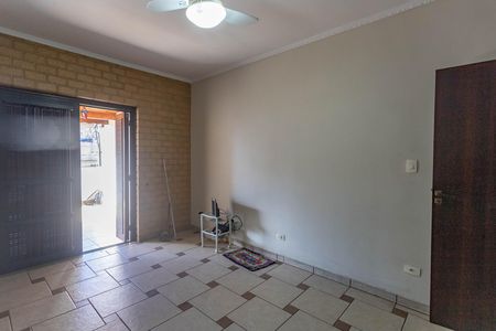 Casa à venda com 250m², 4 quartos e 2 vagas Casa à venda com 250m², 4 quartos e 2 vagasQuarto 2 ou sala