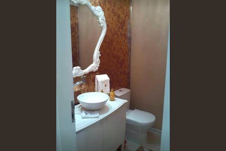Apartamento à venda com 104m², 3 quartos e 2 vagas Apartamento à venda com 104m², 3 quartos e 2 vagasBanheiro 1