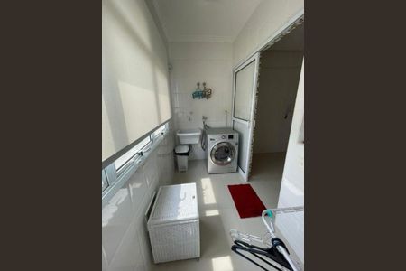 Apartamento à venda com 104m², 3 quartos e 2 vagas Apartamento à venda com 104m², 3 quartos e 2 vagasÁrea de Serviço
