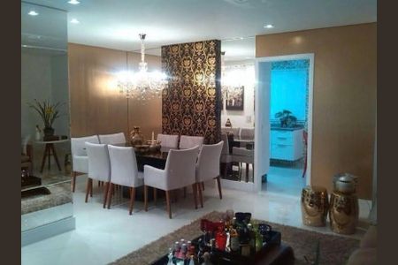 Apartamento à venda com 104m², 3 quartos e 2 vagas Apartamento à venda com 104m², 3 quartos e 2 vagasSala de Jantar