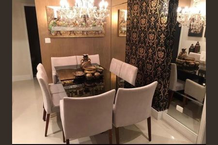 Apartamento à venda com 104m², 3 quartos e 2 vagas Apartamento à venda com 104m², 3 quartos e 2 vagasSala de Jantar