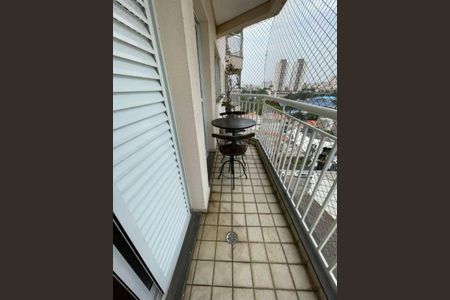 Apartamento à venda com 104m², 3 quartos e 2 vagas Apartamento à venda com 104m², 3 quartos e 2 vagasVaranda