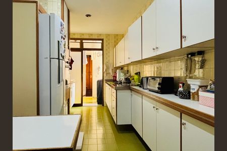 Apartamento à venda com 146m², 3 quartos e 1 vaga