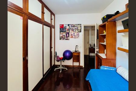 Apartamento à venda com 146m², 3 quartos e 1 vaga