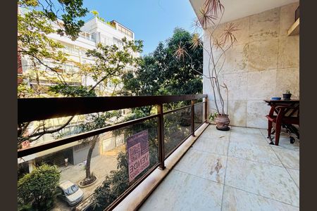 Apartamento à venda com 146m², 3 quartos e 1 vaga