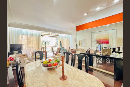 Apartamento à venda com 146m², 3 quartos e 1 vaga