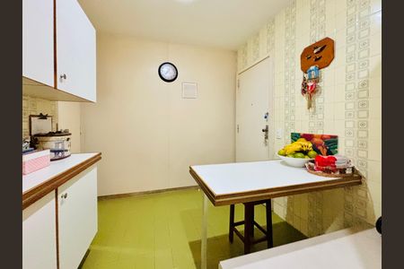 Apartamento à venda com 146m², 3 quartos e 1 vaga