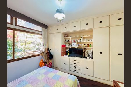 Apartamento à venda com 146m², 3 quartos e 1 vaga