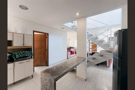 Casa à venda com 250m², 3 quartos e 2 vagas