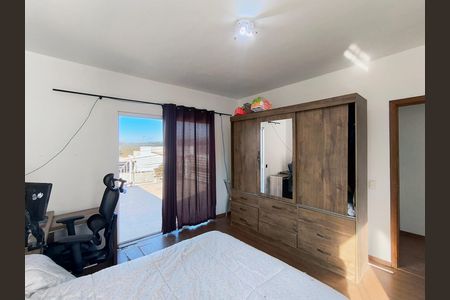 Casa à venda com 250m², 3 quartos e 2 vagas
