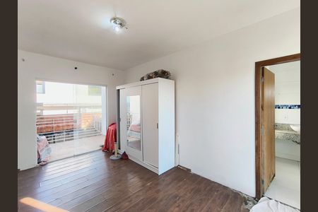 Casa à venda com 250m², 3 quartos e 2 vagas