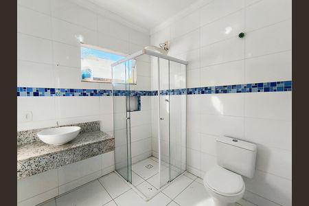 Casa à venda com 250m², 3 quartos e 2 vagas