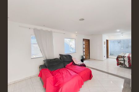 Casa à venda com 250m², 3 quartos e 2 vagas