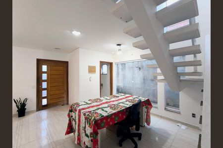 Casa à venda com 250m², 3 quartos e 2 vagas