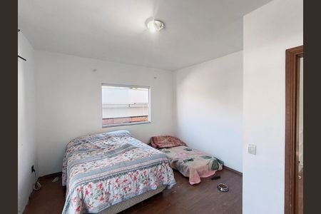 Casa à venda com 250m², 3 quartos e 2 vagas