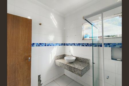 Casa à venda com 250m², 3 quartos e 2 vagas