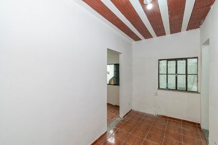 Casa para alugar com 35m², 1 quarto e sem vaga Casa para alugar com 35m², 1 quarto e sem vagaSala de Jantar