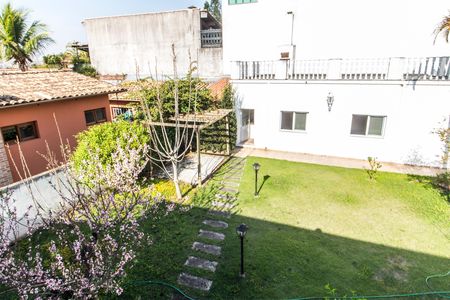 Casa de condomínio à venda com 600m², 4 quartos e 4 vagas Casa de condomínio à venda com 600m², 4 quartos e 4 vagasVista da Varanda