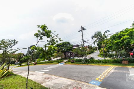 Casa de condomínio à venda com 600m², 4 quartos e 4 vagas Casa de condomínio à venda com 600m², 4 quartos e 4 vagasÁrea comum