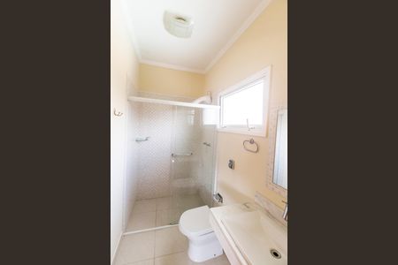 Casa de condomínio à venda com 600m², 4 quartos e 4 vagas Casa de condomínio à venda com 600m², 4 quartos e 4 vagasBanheiro da Suíte