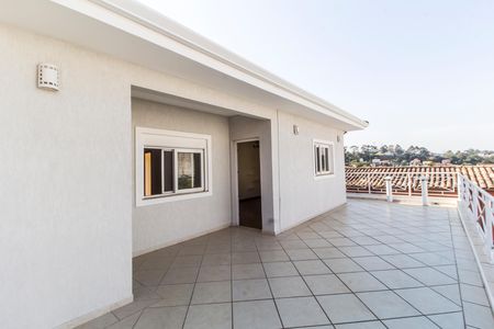 Casa de condomínio à venda com 600m², 4 quartos e 4 vagas Casa de condomínio à venda com 600m², 4 quartos e 4 vagasVaranda