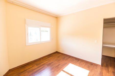 Casa de condomínio à venda com 600m², 4 quartos e 4 vagas Casa de condomínio à venda com 600m², 4 quartos e 4 vagasSuíte 2