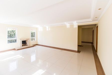 Sala  de casa de condomínio à venda com 4 quartos, 600m² em Jardim do Golf I, Barueri