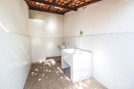 Casa de condomínio à venda com 600m², 4 quartos e 4 vagas Casa de condomínio à venda com 600m², 4 quartos e 4 vagasÁrea de Serviço