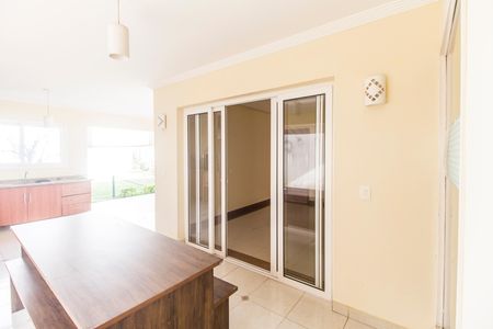 Casa de condomínio à venda com 600m², 4 quartos e 4 vagas Casa de condomínio à venda com 600m², 4 quartos e 4 vagasÁrea gourmet