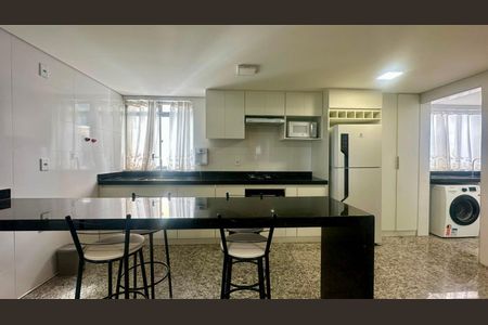 Apartamento à venda com 57m², 1 quarto e 2 vagas Apartamento à venda com 57m², 1 quarto e 2 vagasCozinha