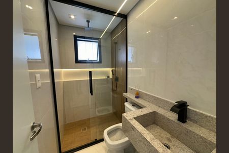 Apartamento à venda com 80m², 3 quartos e 2 vagas Apartamento à venda com 80m², 3 quartos e 2 vagasBanheiro da Suíte