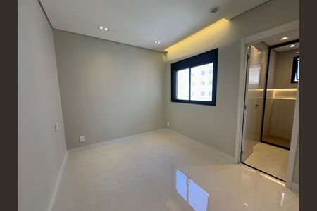 Apartamento à venda com 80m², 3 quartos e 2 vagas Apartamento à venda com 80m², 3 quartos e 2 vagasSuíte