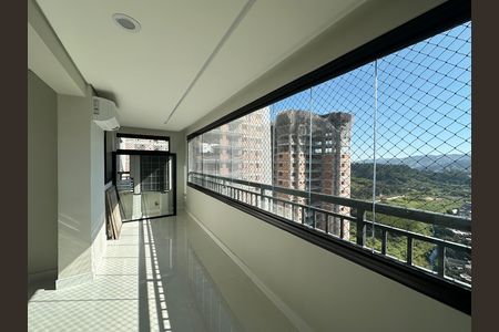 Apartamento à venda com 80m², 3 quartos e 2 vagas Apartamento à venda com 80m², 3 quartos e 2 vagasVaranda da Sala