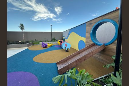 Apartamento à venda com 80m², 3 quartos e 2 vagas Apartamento à venda com 80m², 3 quartos e 2 vagasÁrea comum - Playground