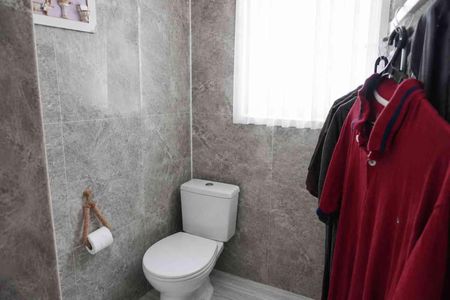 Banheiro 2 de casa à venda com 1 quarto, 186m² em Jardim Rachel, Santana de Parnaíba