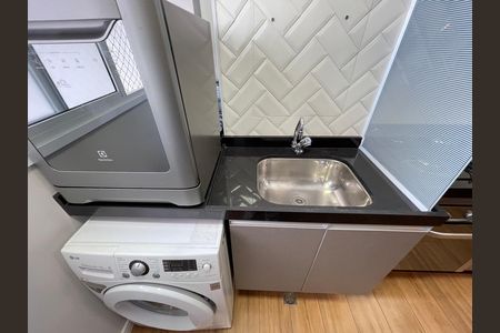 Área de Serviço de apartamento para alugar com 2 quartos, 80m² em Vila Sonia, São Paulo