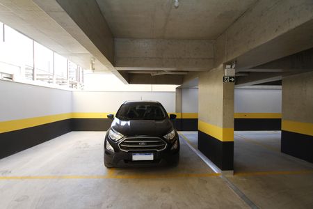 Garagem de kitnet/studio à venda com 1 quarto, 43m² em Barro Preto, Belo Horizonte