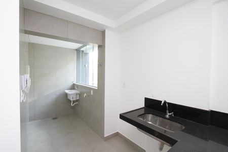 Cozinha de kitnet/studio à venda com 1 quarto, 43m² em Barro Preto, Belo Horizonte
