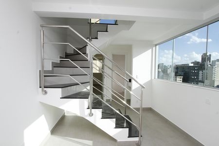 Apartamento à venda com 2 quartos, 78m² em Barro Preto, Belo Horizonte