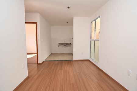 Sala de apartamento para alugar com 2 quartos, 55m² em Praia, Contagem