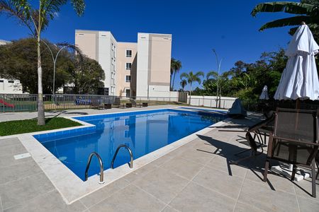 Apartamento para alugar com 55m², 2 quartos e 2 vagas Apartamento para alugar com 55m², 2 quartos e 2 vagasÁrea comum - Piscina