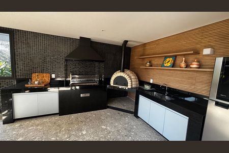 Apartamento à venda com 112m², 3 quartos e 3 vagas Apartamento à venda com 112m², 3 quartos e 3 vagasChurrasqueira
