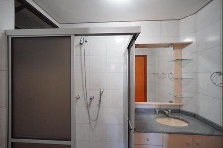 Banheiro da Suíte de apartamento para alugar com 2 quartos, 101m² em Canasvieiras, Florianópolis