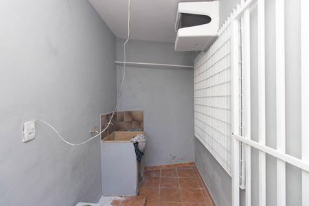 Casa à venda com 70m², 2 quartos e 2 vagasÁrea de Serviço