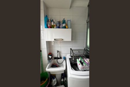 Apartamento à venda com 90m², 3 quartos e 2 vagas Apartamento à venda com 90m², 3 quartos e 2 vagasÁrea de Serviço