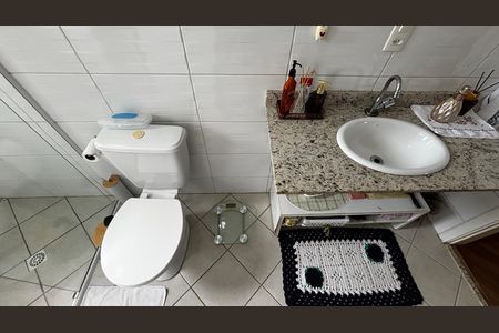 Apartamento à venda com 90m², 3 quartos e 2 vagas Apartamento à venda com 90m², 3 quartos e 2 vagasBanheiro