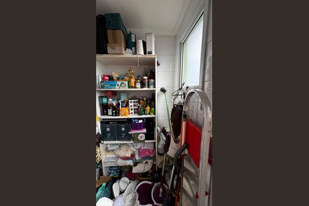 Despensa de apartamento à venda com 3 quartos, 90m² em Pinheirinho, Santo André